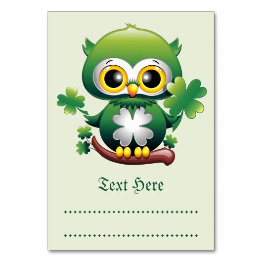 Süße kleine St. Patrick Cartoon-Eule Tischnummer (Vorderseite)