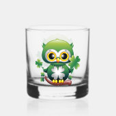 Süße kleine St. Patrick Cartoon-Eule Whiskyglas (Rückseite)