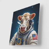 Süße Kuh in einem Spacesuit Quadratische Wanduhr (Winkel)