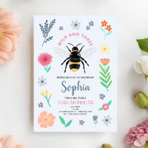 Süße Mädchen-Biene-Wildblumen-Geburtstag drei