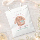 Süße Mädchen-Hasen-Mädchen Geburtstag Whimsical Geschenktütchen (Ausgeschnitten)