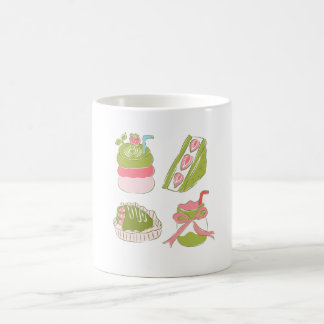 Süße Matcha-Erdbeer-Desserts und -Getränke Kaffeetasse