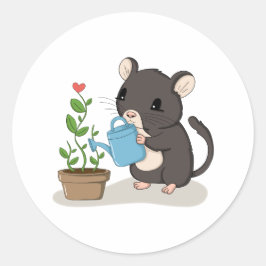 Süße Maus, die eine Blume gießt, Gartengestaltung- Runder Aufkleber
