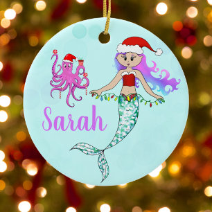 Süße Meerjungfrau hält Weihnachtslichter Name Keramik Ornament