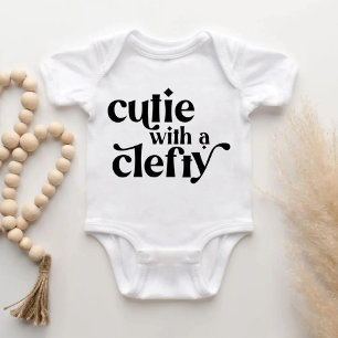 Süsse mit einem sauberen Baby Bodysuit-Shirt Baby Strampler