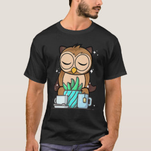 Süße Namaste-Eule macht Yoga-Gartenarbeit Kaffee T-Shirt