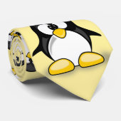 Süße, niedliche Cartoon Penguins auf gelbem Krawatte (Gerollt)