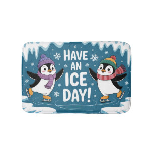 Süße Pinguine Eislaufen Cartoon, Hab einen Eisigen Badematte