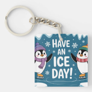 Süße Pinguine Eislaufen Cartoon, Habt einen Eisige Schlüsselanhänger