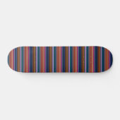 Süße retrofarbene Streifen Skateboard (Horizontal)
