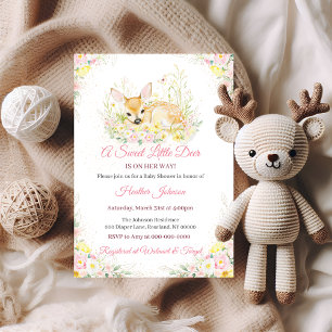 Süße rosa florale Hirsch-Baby-Party Einladung