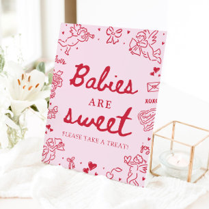 Süße rosa handgezeichnete Babys sind süß, nehmt eu Sockelschild