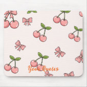 Süße rosa Kirschen & Schleifen Nahtloses Muster Mousepad (Vorne)
