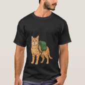 Süße rote getigerte Katze mit Rucksack T-Shirt (Vorderseite)