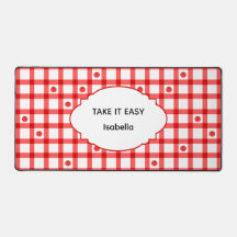 Süße rote Gingham-Tomaten nehmen es leicht