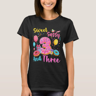 Süße Sassy und drei 3. Geburtstag süße Donut T-Shirt