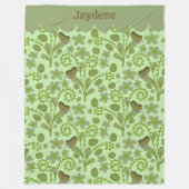 Süße Schmetterlinge Und Pflanzen In Grüntönen Fleecedecke (Vorderseite)