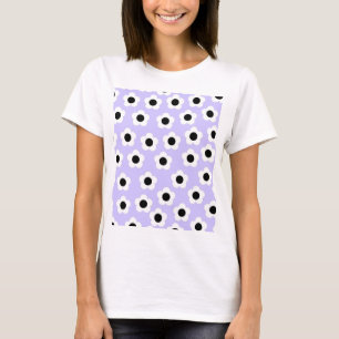 Süße Schwarz-Weiß-Blume mit blauem Hintergrund T-Shirt
