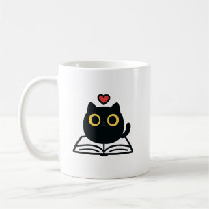 Süße schwarze Kawaii-Katze liest Buch Cartoon Kaffeetasse