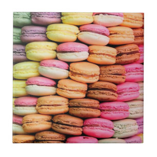 Süße skurrile bunte Macarons Fliese