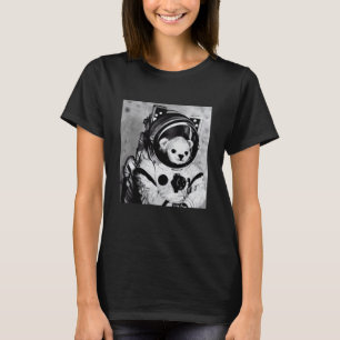 Süße Tier als Astronautenbild in einem abgenutzten T-Shirt