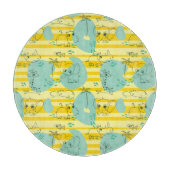 Süße Tiere, die mit Wasser 2 spielen Schneidebrett (Vorderseite)