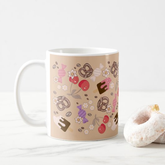 Süße und salzige Leckereien Beige Muster Kaffeetasse (Mit Donut)