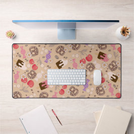 Süße und salzige Leckereien Beige Muster Schreibtischunterlage