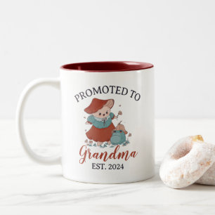 Süße Vintage-„Zur Oma befördert“-Personalisiert Zweifarbige Tasse