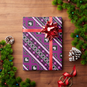 Süße violette liebliche ukrainische Muster dekorat Geschenkpapier