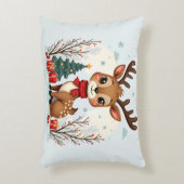 Süße Weihnachts-Rentier-Szene Schneebedeckter Wald Dekokissen (Vorderseite(Vertikal))