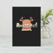 Süße Weihnachtshirsche Minimal Design Feiertagskarte (Stehend Vorderseite)