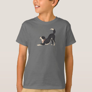 Süße Zeichnung eines sich streckenden Hundes T-Shirt