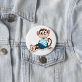 Süßer Affe in blau gestreiftem Hemd und Shorts Button (Beispiel)