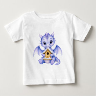 Süßer blauer Babydrache mit Lebkuchenhäuschen für Baby T-shirt