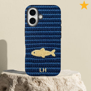Süßer blauer Häkelfisch-Garn mit individuellem Nam iPhone 16 Hülle