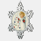 Süßer blonder Engel, der Weihnachtsbaum verziert Schneeflocken Zinn-Ornament (Rechts)