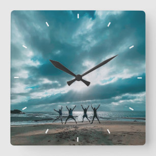 Süßer Buntstift-Lehrer individuell Klassenzimmer-W Quadratische Wanduhr