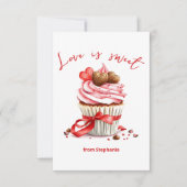 Süßer Cupcake mit Herzschokolade und rotem Band Karte (Vorderseite)