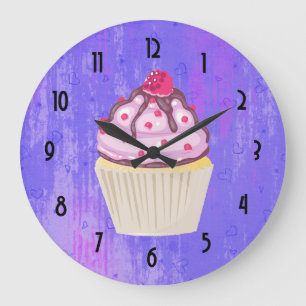 Süßer Cupcake mit Himbeere oben drauf Große Wanduhr