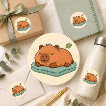 Süßer Fauler Capybara-Schlafaufkleber auf einer De