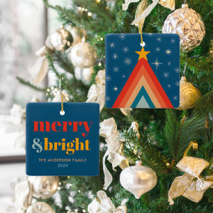 Süßer fröhlicher und heller Retro-Groovy-Weihnacht Keramikornament