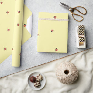 Süßer gelber Marienkäfer Geschenkpapier
