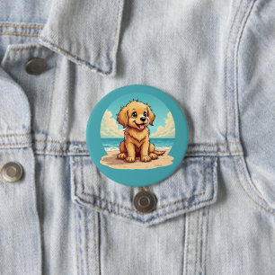 Süßer goldener Welpe an einem sonnigen Strand Szen Button