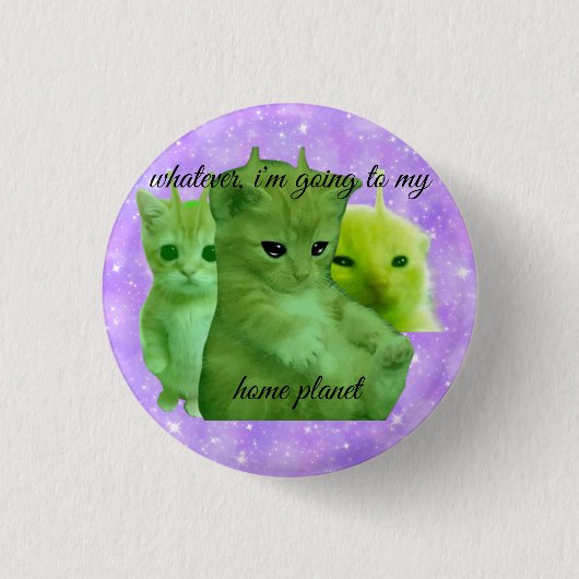 süßer grüner Alien-Kitty-Meme-Button-Anstecker Button (Vorderseite)