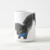 Süßer handgezeichneter sich streckender schwarzer kaffeetasse (Mittel)