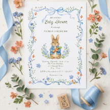 Süßer Häschenjunge mit blauem Blumenkrawatte Baby 