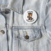 Süßer Hund fährt Skateboard Button (Beispiel)