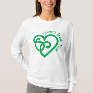 Süßer irischer Lass-keltischer Herz-Knoten-Entwurf T-Shirt