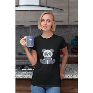 Süßer Kawaii-Panda sitzt - Ansprechendes Design Kaffeetasse